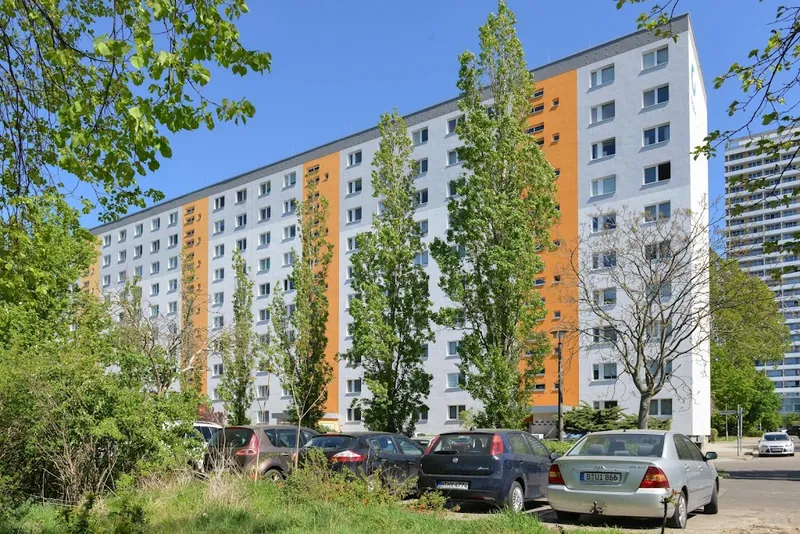 Klein - fein - mein, S-Bahn vor der Haustür und ab in die Stadtmitte — photo 1